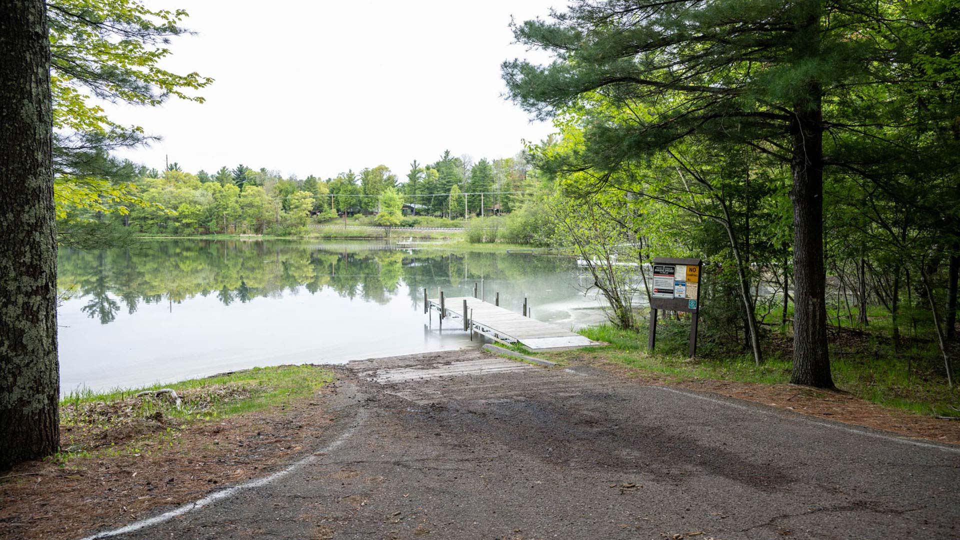 Boat landing at Johnsin Lake