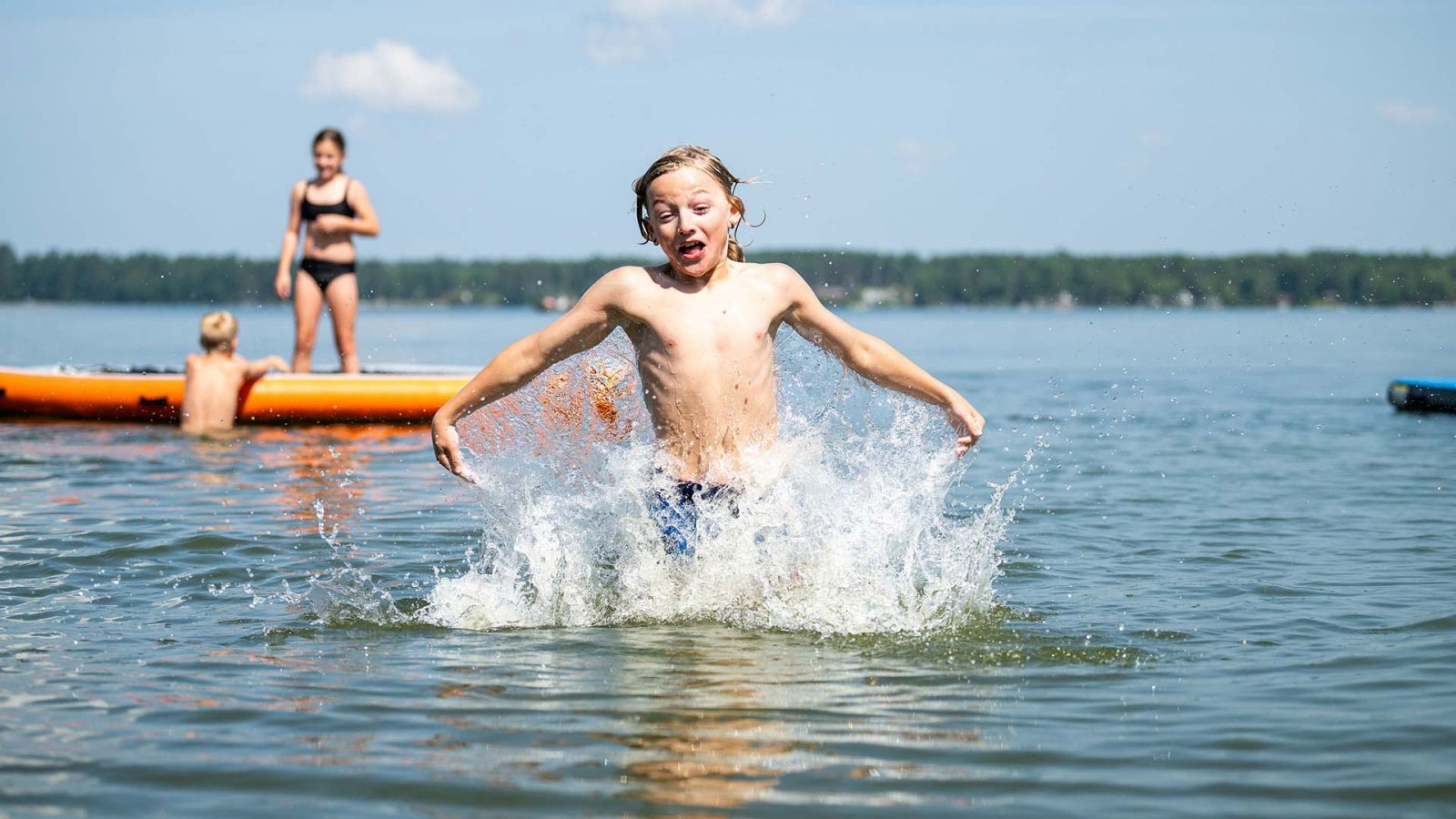 Kids splashing and playing the water at Lynn Anns Campground